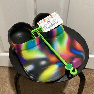 CROCS Bistro Work Graphic Neon Clog - Size 9